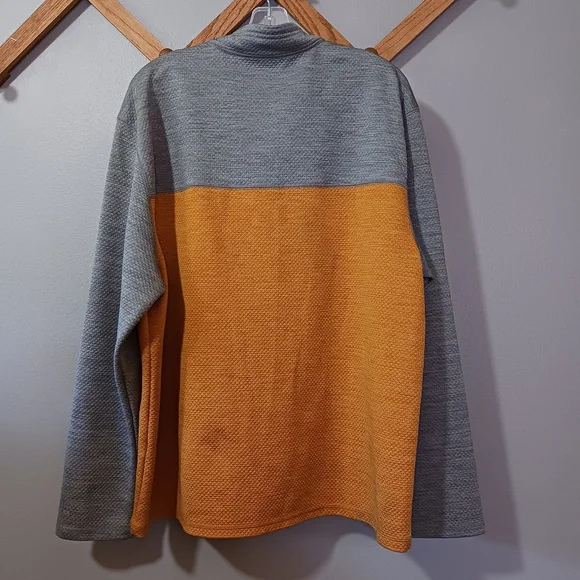 G.H. Bass & Co Yellow/Grey Textured Quarter Zip Men's - Picture 6 of 6